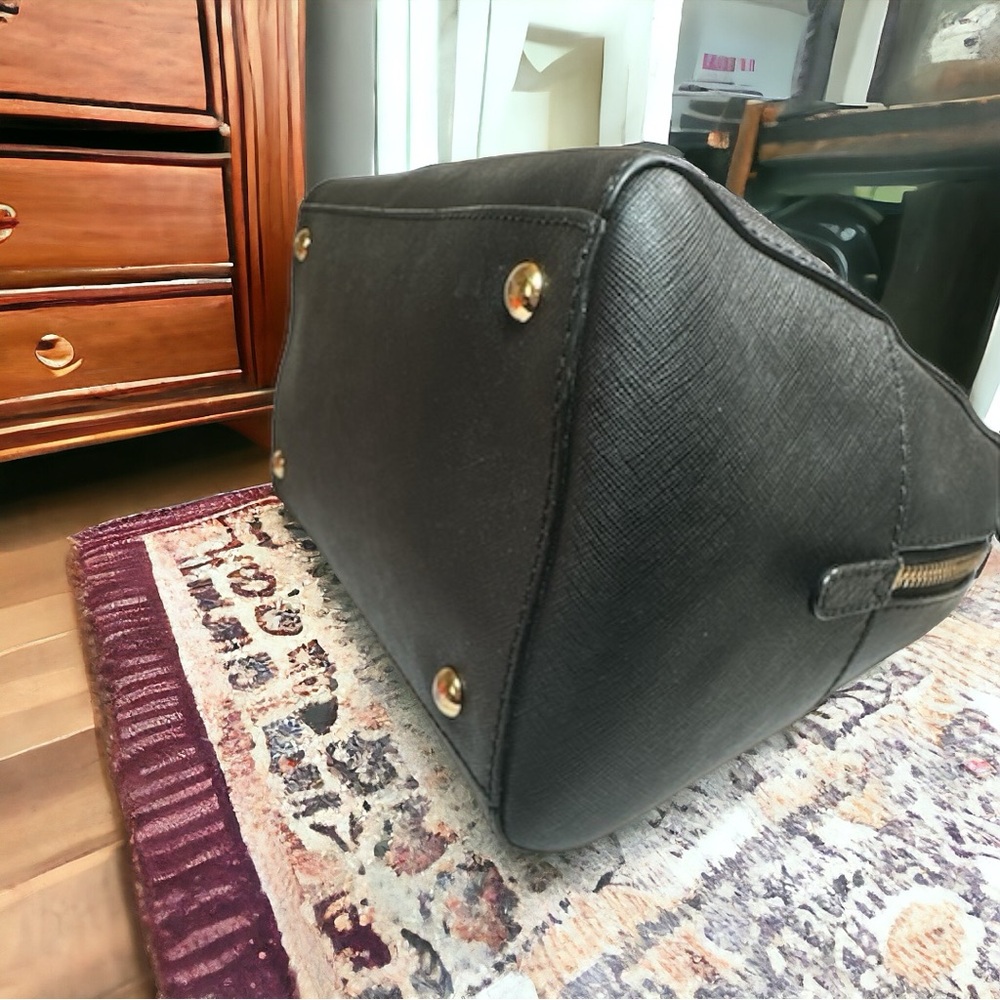 Michael Kors Saffiano Ayden Black Leather Satchel Handbag Excellent Condition - Picture 14 of 17